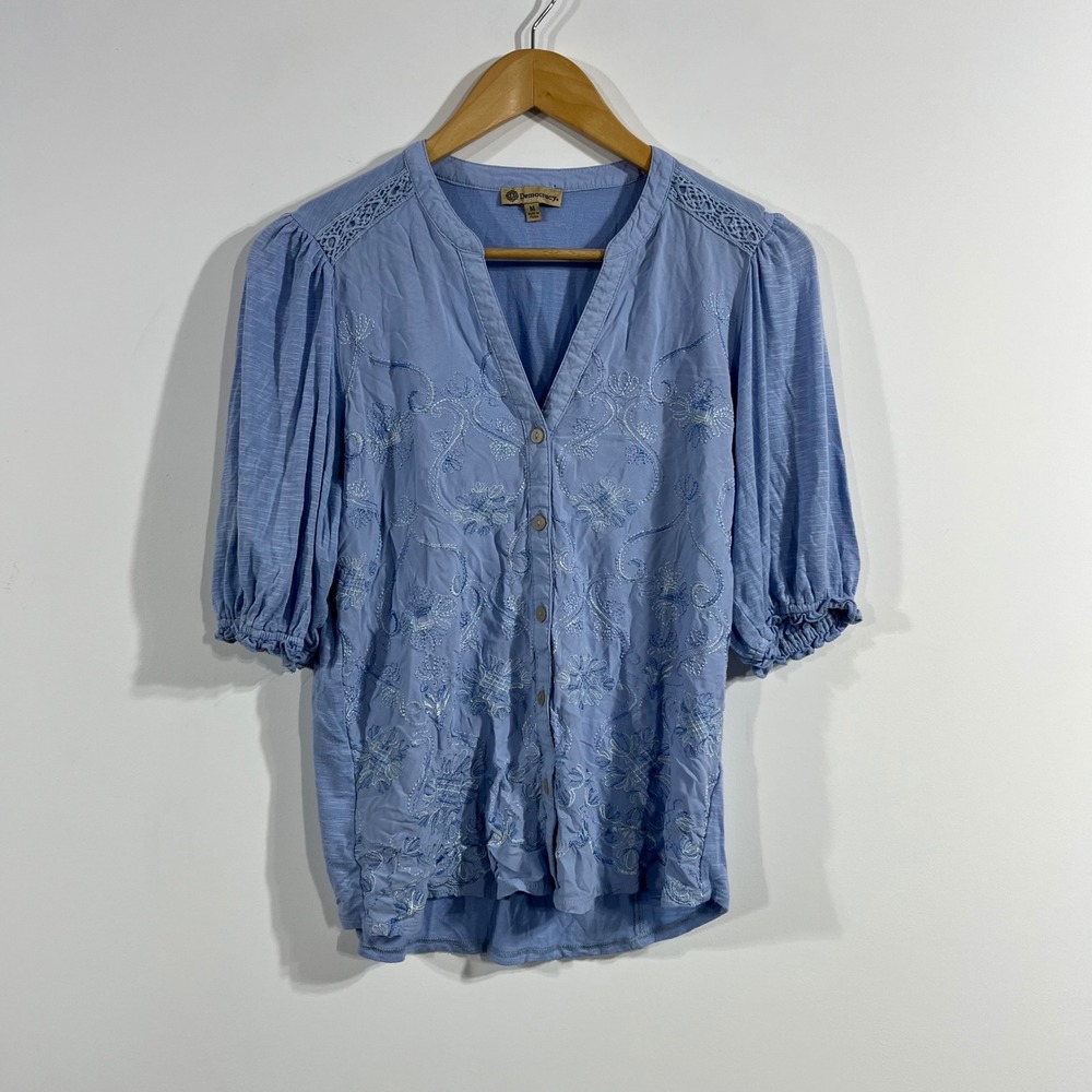 Democracy Boho Renfair Embroidered Button Front Top Cottagecore Womens Medium